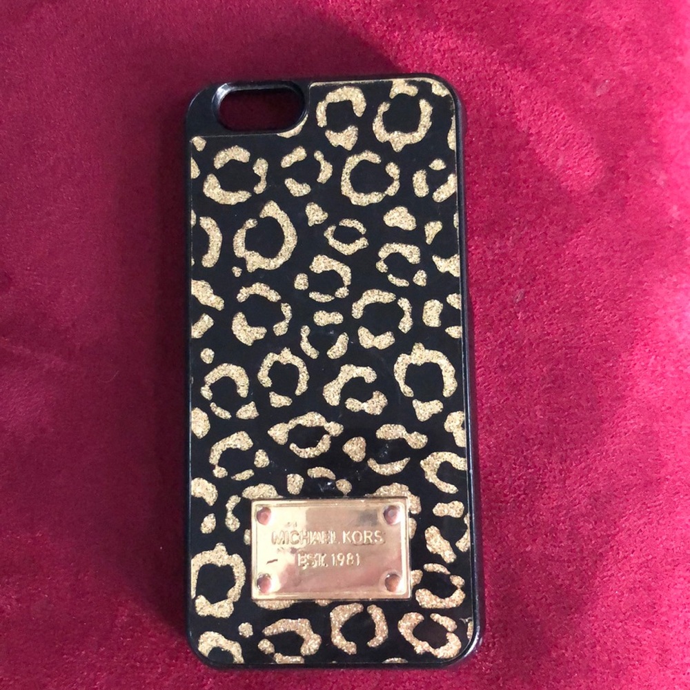 SUPER cute MICHAEL KORS iphone 6 cheeta print case